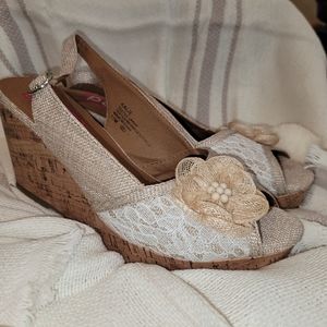 Woman Shoes 11